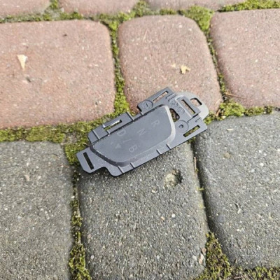 Osłona obudowa wyświetlacza położenia biegów Renault Zoe 542273X