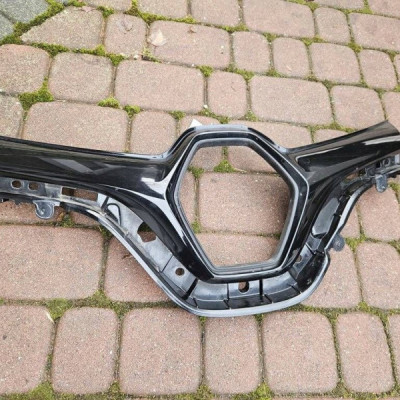 Grill atrapa zderzaka przód przedniego Renault Zoe 6207885331R