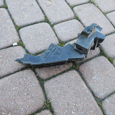 Absorber wyciszenie błotnika lewe absor Toyota Corolla E210 E21 53154-02110