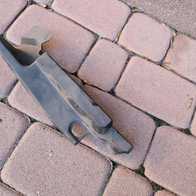 Osłona błotnika obudowa prawa prawy Toyota Corolla E210 E21 53825-02220