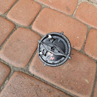 Mocowanie szkła bębenek lusterka prawego prawe Opel Insignia B