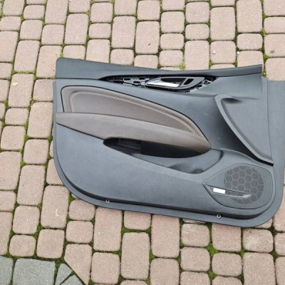 Boczek drzwi przód przednich BOSE kl. elektryczna Opel Insignia B