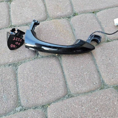 Klamka drzwi przód przednia PRAWA Z22Y KEYLESS czarna Opel Insignia B