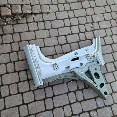 Słupek przód przedni prawy próg przedni Opel Insignia B