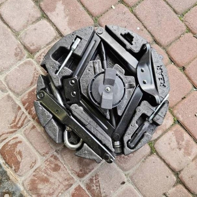 Zestaw naprawczy bagażnika dojazdowy styropian Opel Insignia B