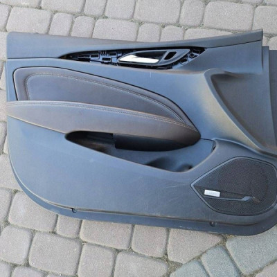 Boczek tapicerka drzwi przód przedni lewych skóra BOSE Opel Insignia B