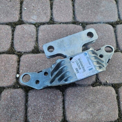 Poduszka łapa silnika mocowanie Chevrolet Volt 1.6T Opel Astra K 23339695