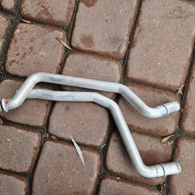 Rurki rura przewód wody nagrzewnicy nawiewu chłodnica Renault Clio IV