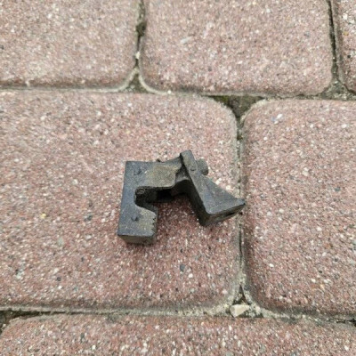 Uchwyt mocowanie progu OPC OPC-line Opel Insignia A