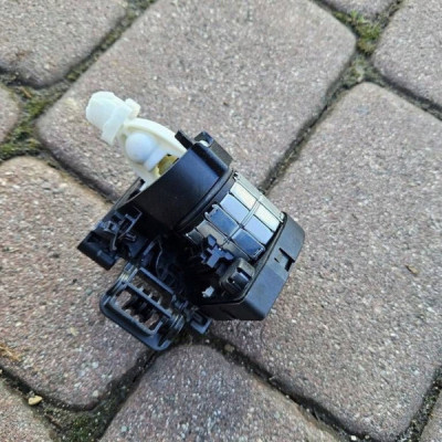 Silniczek lampy przód przedniej sterowanie Opel Insignia A 6NM011434-20