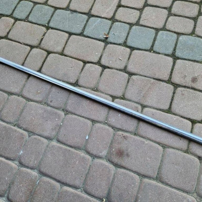 Chrom uszczelka zgarniacz drzwi tył tylna prawa kombi Opel Insignia A