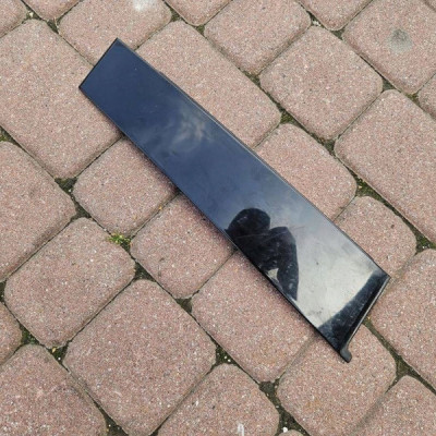 Obudowa osłona listwa słupka drzwi tył tylna lewa Opel Insignia A