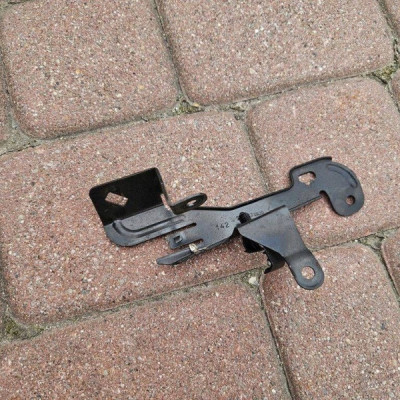 Uchwyt wspornik instalacji świec mocowanie Opel Insignia A 55573930