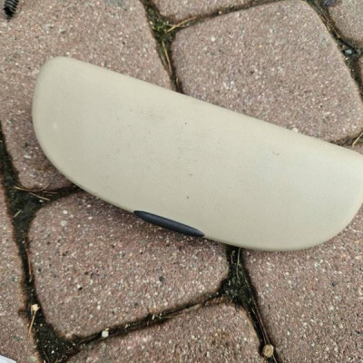 Obudowa osłona na okulary schowek podsufitki kremowy Opel Insignia A