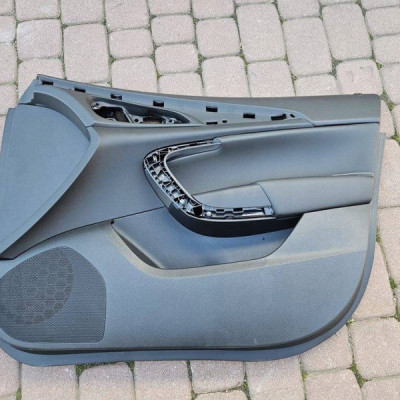 Boczek tapicerka drzwi przód prawa OPC - biała nic skóra Opel Insignia A
