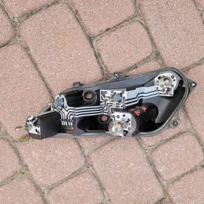 Podstawa żarówek uchwyt lampy tył kombi prawej Opel Insignia A 13226857