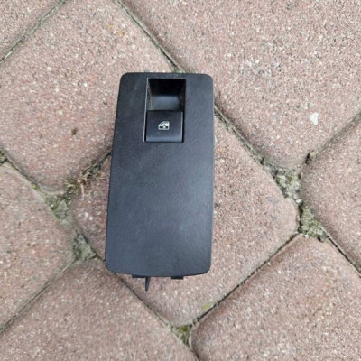 Przełącznik szyb tył przód prawy lewy Opel Insignia A 13301886