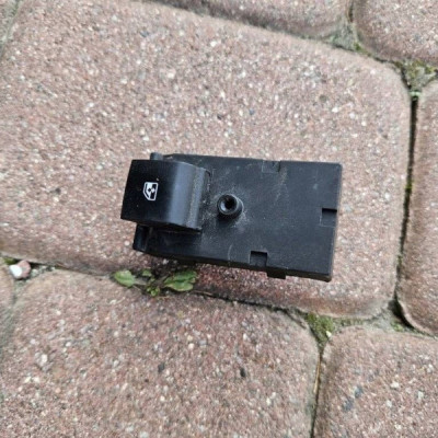 Przełącznik szyb tył przód prawy lewy Opel Insignia A 13301888