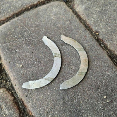 Panewka panewki oporowa boczna wału 1.2THP Puretech Opel Corsa F