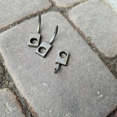 Dysza natrysku tłoka wałka wydech 1.2THP Puretech - Cena za 1 Opel Corsa F