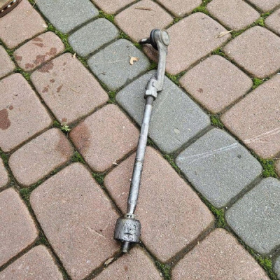 Drążek kolumny kierowniczej maglownicy prawy Opel Corsa F