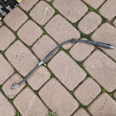 Przewód hamulca ABS zacisku koła przód przedni prawy Opel Corsa F