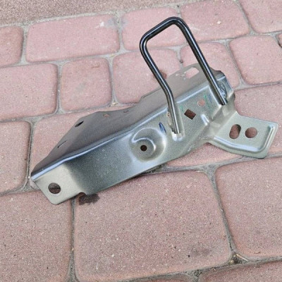 Uchwyt mocowanie kanapy fotela prawa prawy tył Opel Corsa F 274407A00