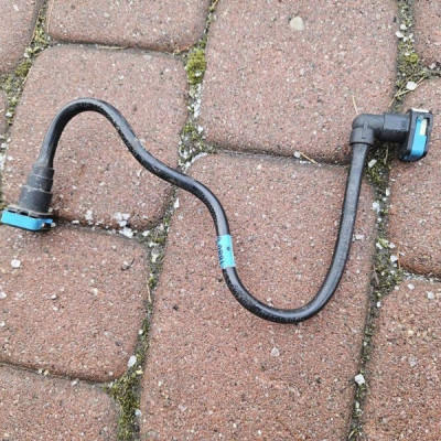 Przewód rura wąż paliwa paliwowy zbiornika 1.4T Opel Corsa E 13431880