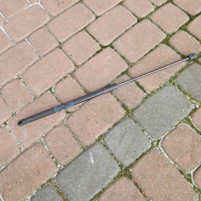 Teleskop amortyzator tył tylny klapy bagażnika Opel Corsa E 13428064