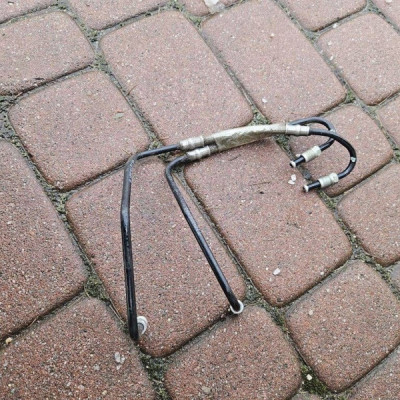 Przewód przewody hamulcowe serwa zbiorniczka pompy ABS Opel Corsa E