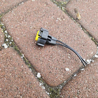 Kostka wtyczka lampy przód przedniej żarówki mocowanie oprawka Opel Corsa E