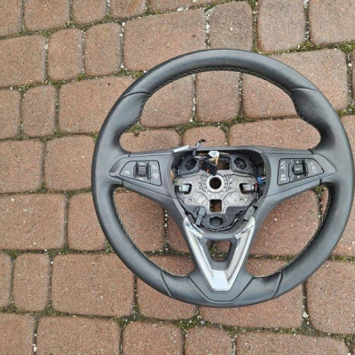 Kierownica skóra skórzana podgrzewana grzana A95 Opel Corsa E