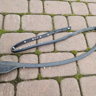 Uszczelka drzwi przód przednia prawa Opel Mokka B