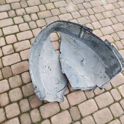 Nadkole przód przednie prawe osłona ORYGINAŁ Opel Mokka B 9835149180