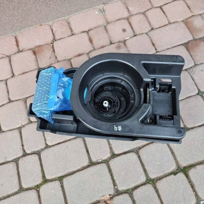 Zestaw naprawczy pompka wkrętka bagażnika koła Opel Mokka B