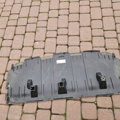 Osłona dolna zderzaka - posiada uszkodzone 2 uchwyt Opel Mokka B 9835290080