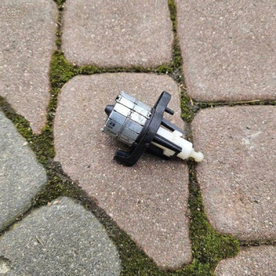 Silniczek lamp lampy przedniej Opel Mokka B EGF0049