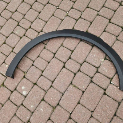 Listwa błotnika prawa przednia A2 - stan widoczny Opel Mokka B 9834173280