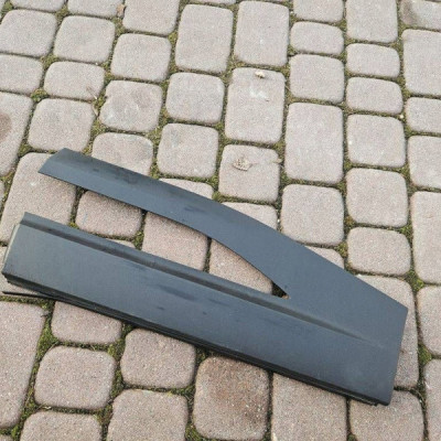 Listwa drzwi tył tylna lewa - posiada uszkodzenie Opel Mokka B 9841010680