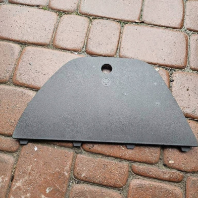 Plastik obudowa osłona bagażnika osłona zaślepka Opel Corsa E 13230177