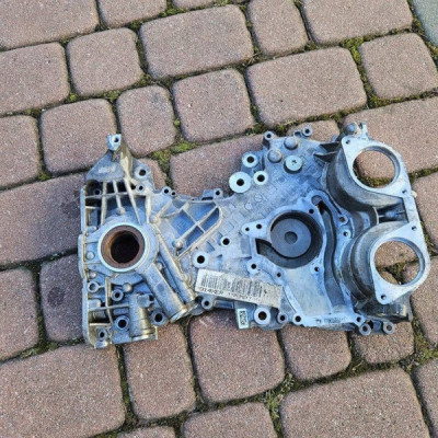 Obudowa łańcuch rozrządu pompa oleju 1.2 1.4 Opel Corsa E 55562788