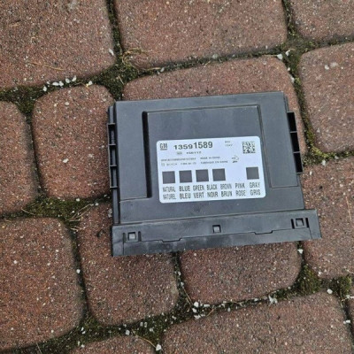 Moduł sterownik komfortu UCH BSI Opel Corsa E 13591589