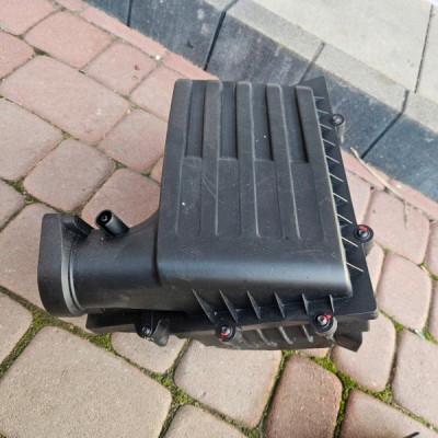 Obudowa filtra powietrza 1.6 2.0 Volkswagen Golf VII 5Q0129601AA