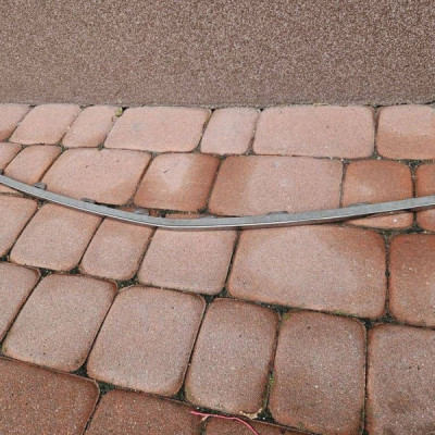 Chrom grilla atrapy zderzaka przód przedniego listw Opel Mokka B 9835154980