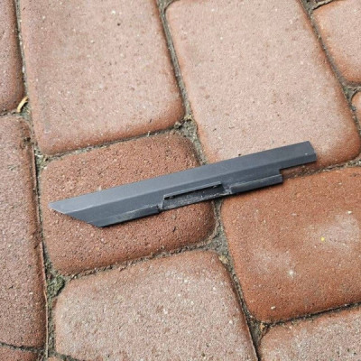 Plastik obudowa osłona błotnika prawego Opel Mokka B 9844867480