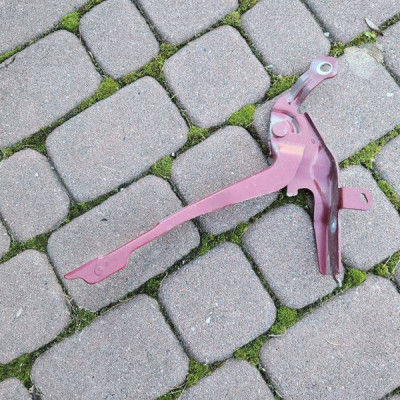 Zawias maski lewy czerwony EPY pokrywy maski Opel Mokka B 9834812480