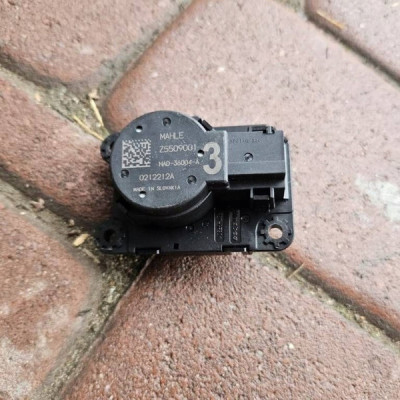 Silniczek nagrzewnicy nawiewu klapek Peugeot Opel Mokka B Z5509001