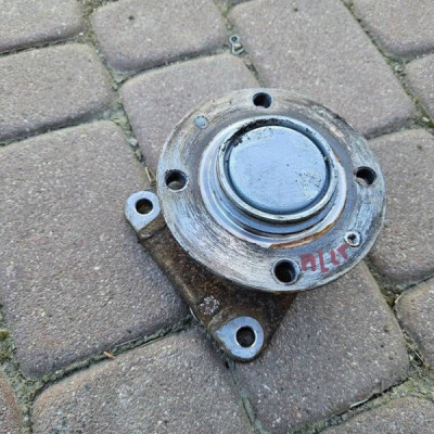 Piasta tył tylna łożysko lewa zawieszenia Opel Astra L VI