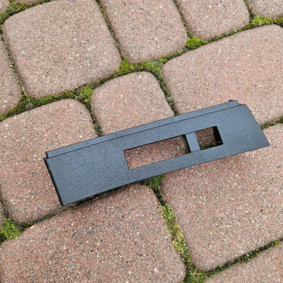 Obudowa osłona konsoli deski przełączników Opel Astra L 9840544480