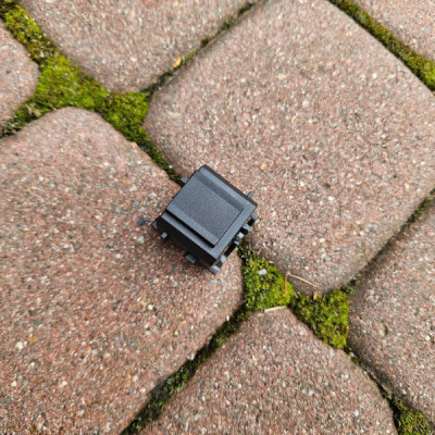 Zaślepka przełącznika deski dekiel osłona Opel Astra L 9840547680